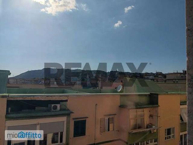 Appartamento in affitto a Municipalità 5, Campania