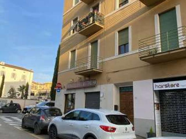 Appartamento in affitto a Palazzo Del Pero, Toscana