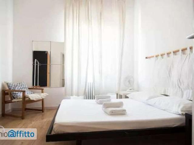 Appartamento in affitto a Municipio 6, Milano