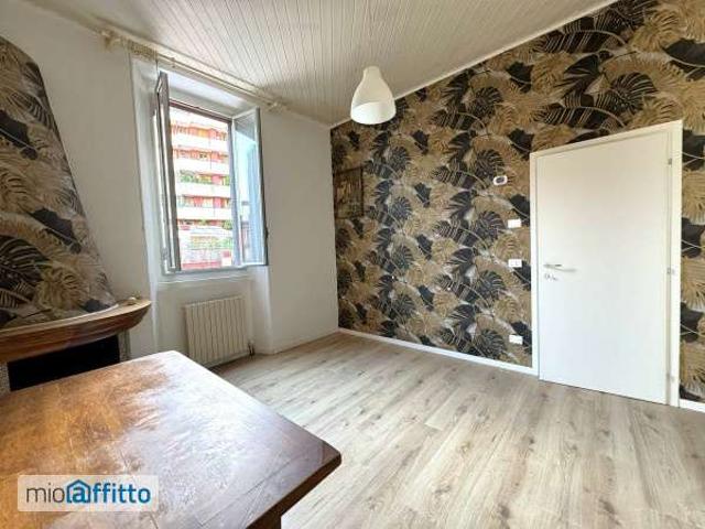 Appartamento in affitto a Municipio 6, Milano