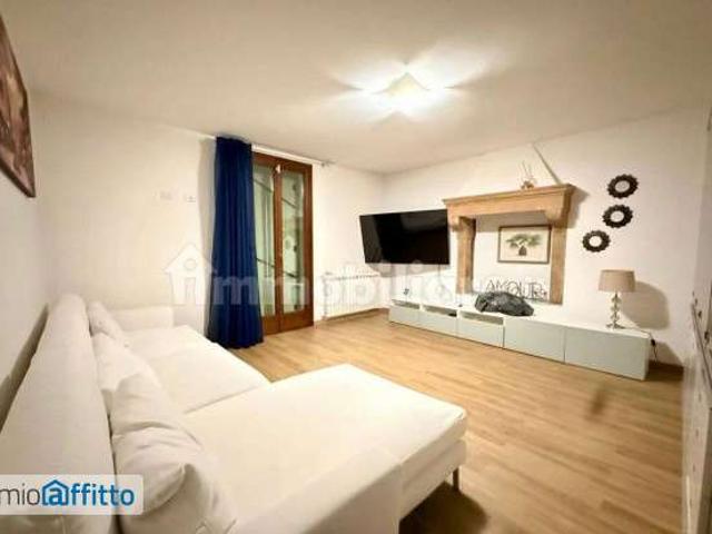 Appartamento in affitto a Ponte Crencano, Verona
