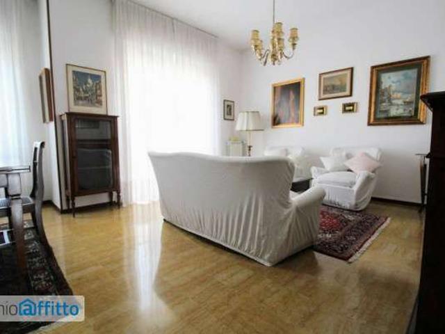 Appartamento in affitto a Zona Centro, Brescia