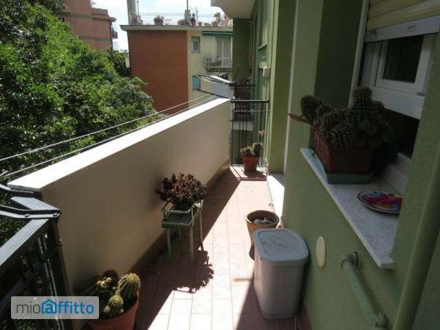 Appartamento in affitto a Centro Est, Serra Riccò