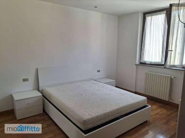 Appartamento in affitto a Solaro, Lombardia