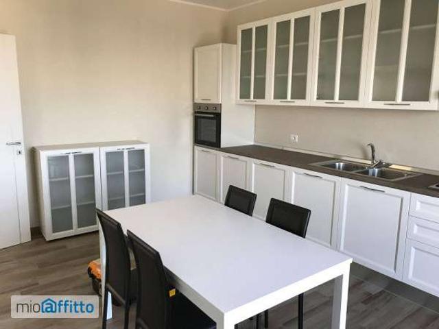 Appartamento in affitto a Serra Venerdì, Matera