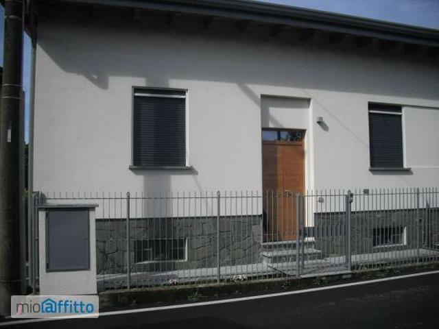 Appartamento in affitto a Castello, Dervio