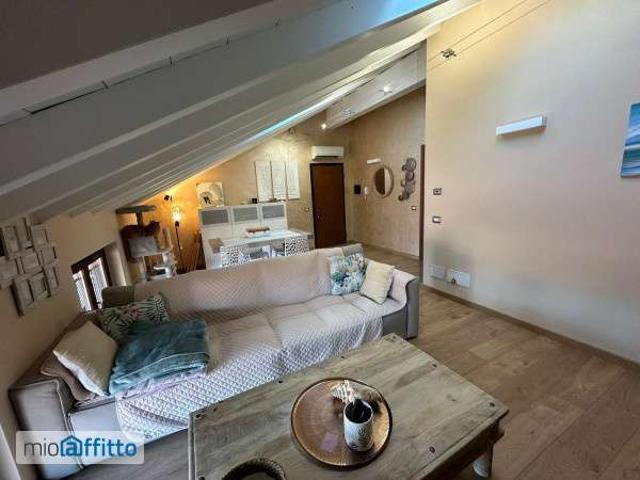 Appartamento in affitto a Lonate Pozzolo, Lombardia