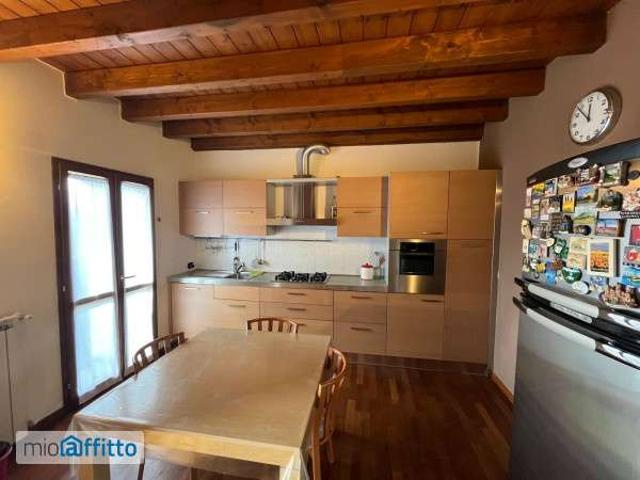 Appartamento in affitto a Varallo Pombia, Novara