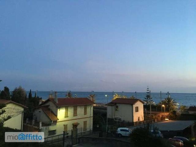 Appartamento in affitto a Vallecrosia, Liguria