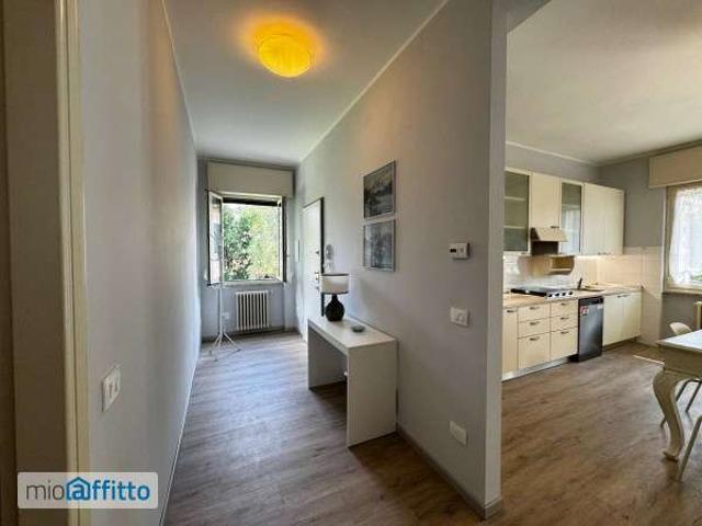 Appartamento in affitto a Barzanò, Lecco