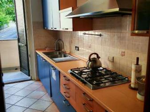 Appartamento in affitto a Azzate, Lombardia