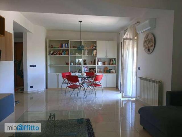 Appartamento in affitto a Semini, Caltagirone
