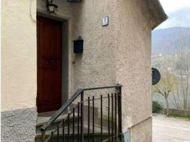 Appartamento in affitto a Colle Di Tora, Lazio