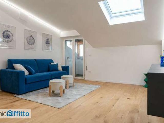 Appartamento in affitto a Quartiere dei poeti, Pineto