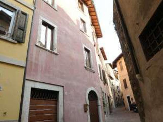 Appartamento in affitto a Comunità Montana Parco Alto Garda bresciano, Gargnano