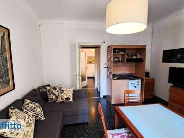 Appartamento in affitto a Centro Est, Serra Riccò