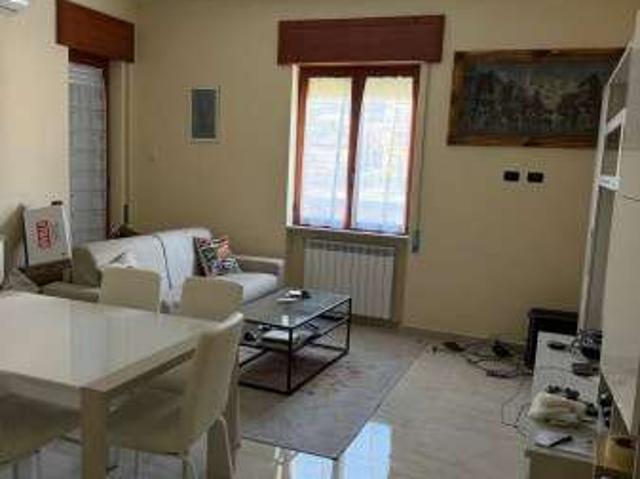 Appartamento in affitto a Caserta, Campania
