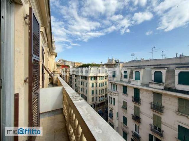 Appartamento in affitto a Centro Est, Serra Riccò