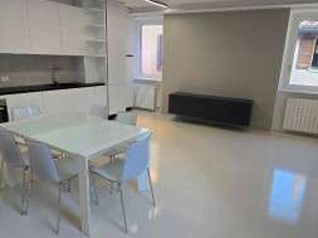 Appartamento in affitto a Desenzano Del Garda, Lombardia