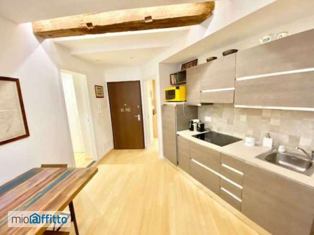 Appartamento in affitto a Centro Est, Serra Riccò