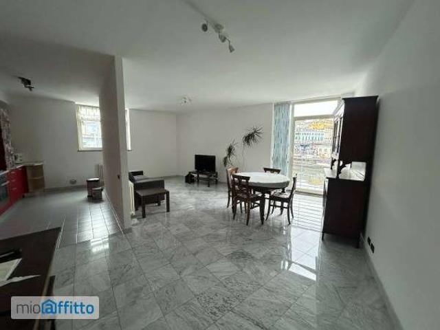 Appartamento in affitto a Centro Est, Serra Riccò
