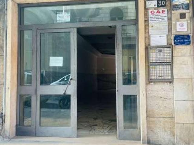 Appartamento in affitto a Municipalità 2, Campania