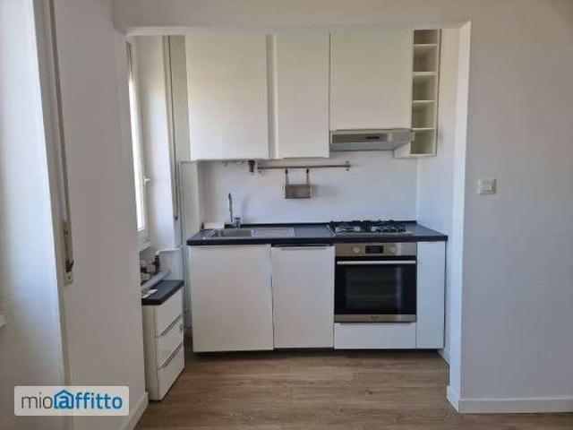 Villa Indipendente in affitto a Municipio 8 di Milano, Milano