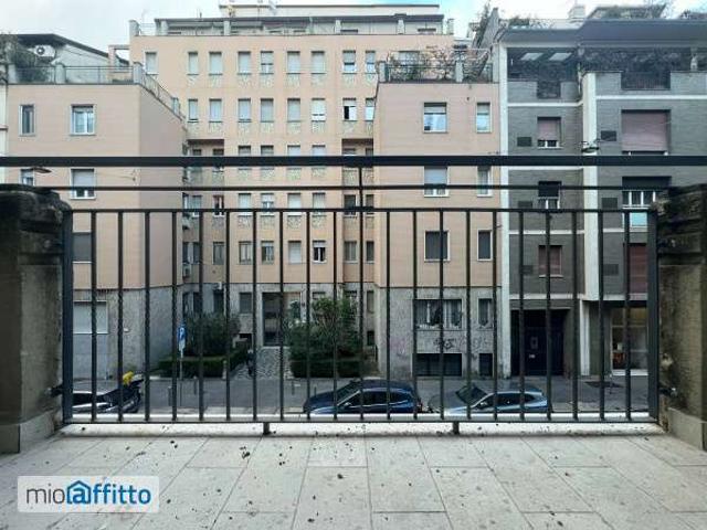 Villa Indipendente in affitto a Municipio 8 di Milano, Milano