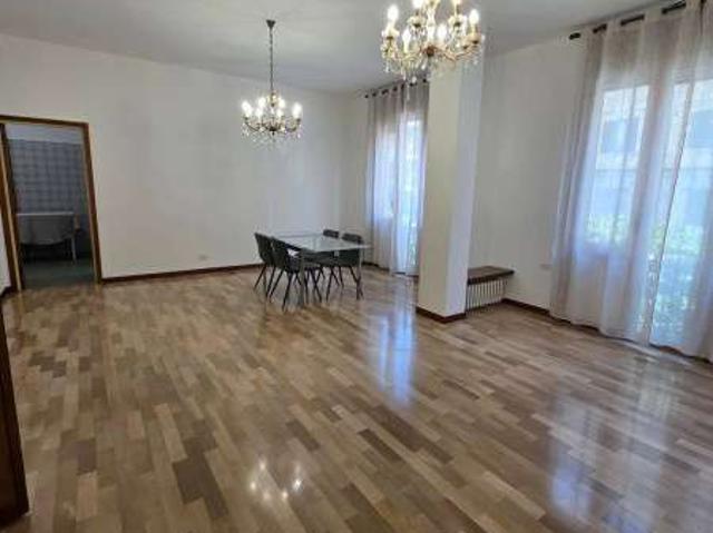 Villa Indipendente in affitto a Municipio 8 di Milano, Milano