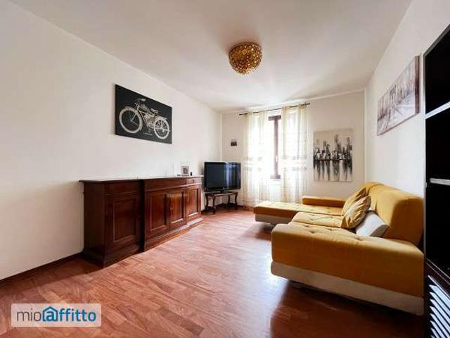 Villa Indipendente in affitto a Municipio 8 di Milano, Milano