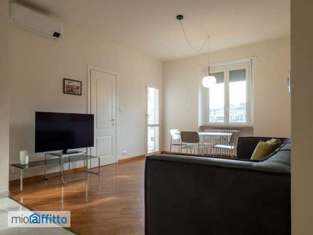 Villa Indipendente in affitto a Municipio 8 di Milano, Milano