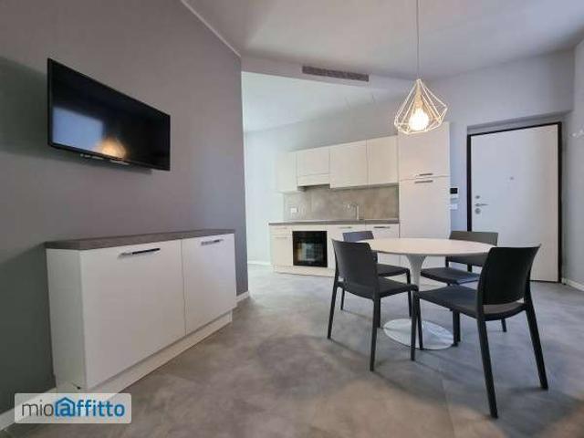 Villa Indipendente in affitto a Milano