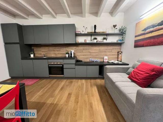 Appartamento in affitto a Centro storico, Brenzone
