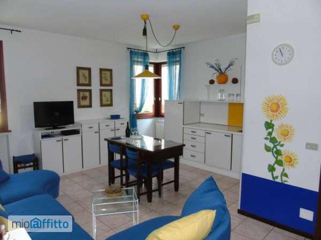 Appartamento in affitto a Villatico, Colico
