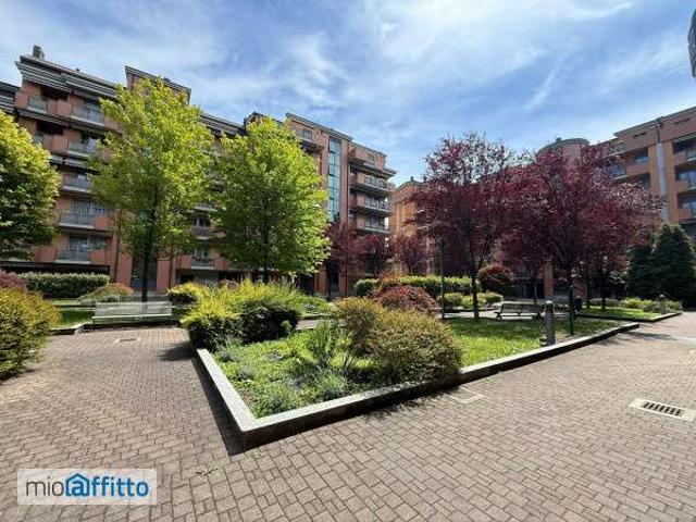 Appartamento in affitto a Municipio 9, Milano