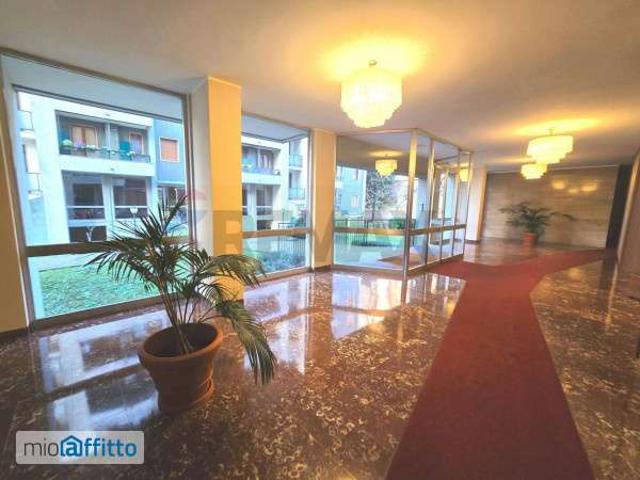 Appartamento in affitto a Municipio 9, Milano