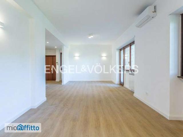 Appartamento in affitto a Municipio Roma VIII, Roma Capitale