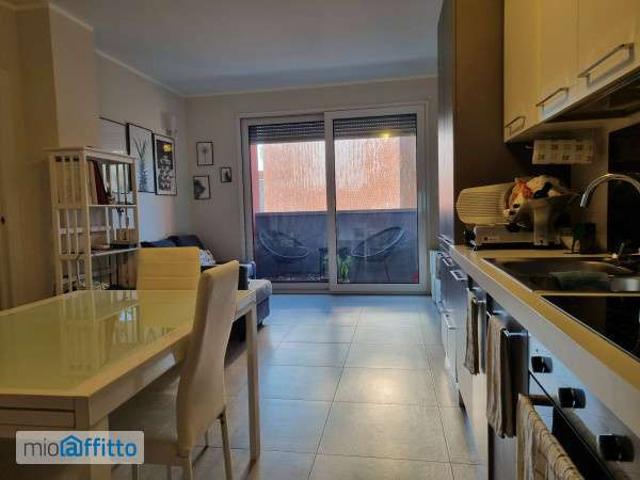Appartamento in affitto a Municipio 7, Milano