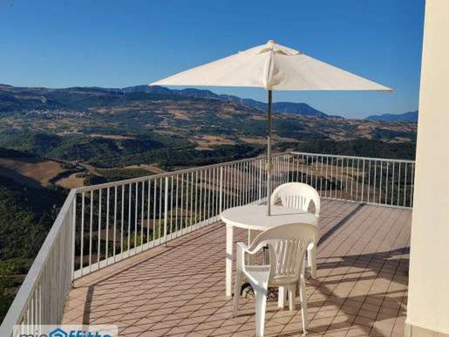 Appartamento in affitto a Cairano, Campania