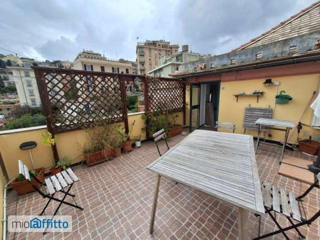 Appartamento in affitto a Centro Est, Serra Riccò