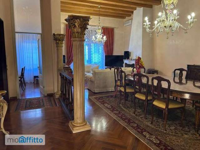 Appartamento in affitto a Conegliano, Veneto