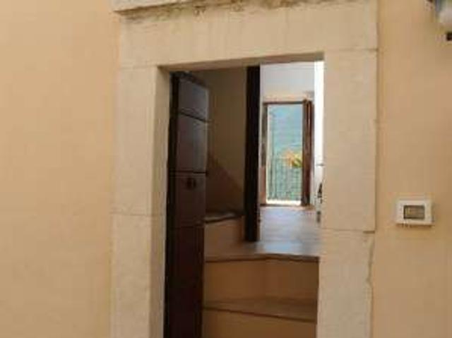 Appartamento in affitto a Fontecchio, Abruzzo