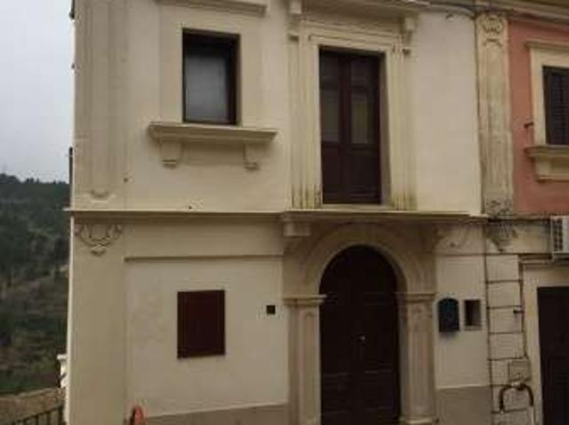 Appartamento in affitto a Chiaramonte Gulfi, Sicilia