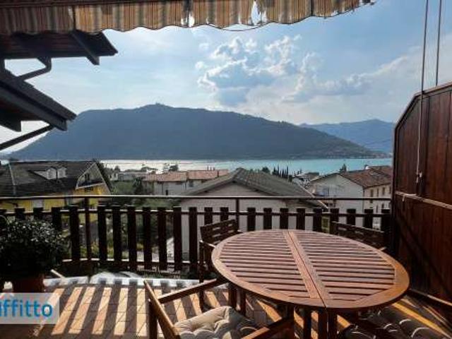 Appartamento in affitto a Comunità montana del Sebino bresciano, Sale Marasino