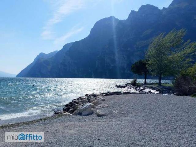 Appartamento in affitto a Comunità Alto Garda e Ledro, Nago