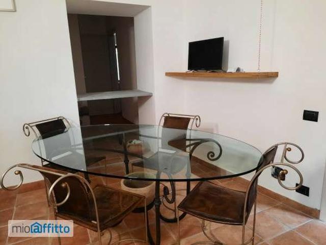 Appartamento in affitto a Mandello Del Lario, Lombardia