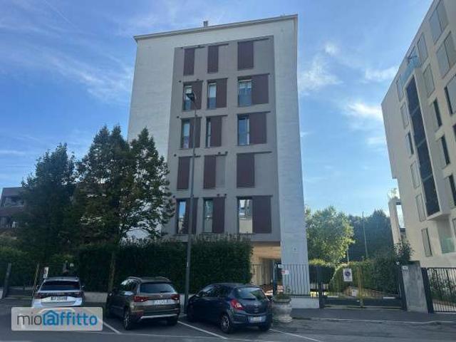 Villa Indipendente in affitto a Milano