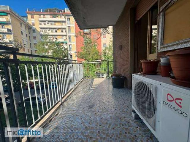 Villa Indipendente in affitto a Milano
