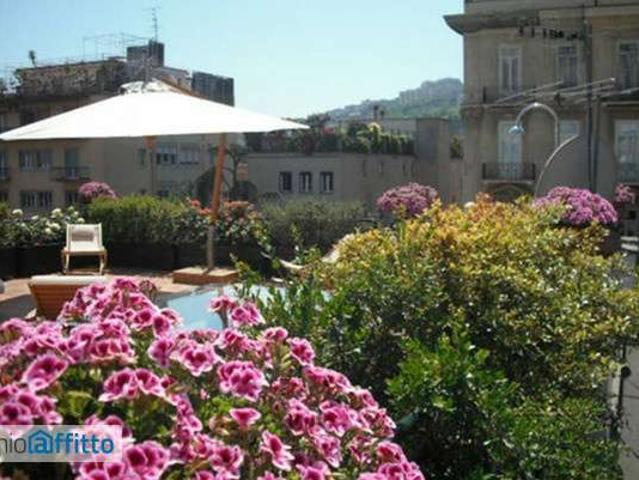 Appartamento in affitto a Municipalità 1, Campania