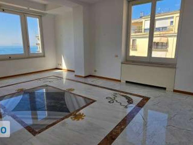 Appartamento in affitto a Municipalità 1, Campania